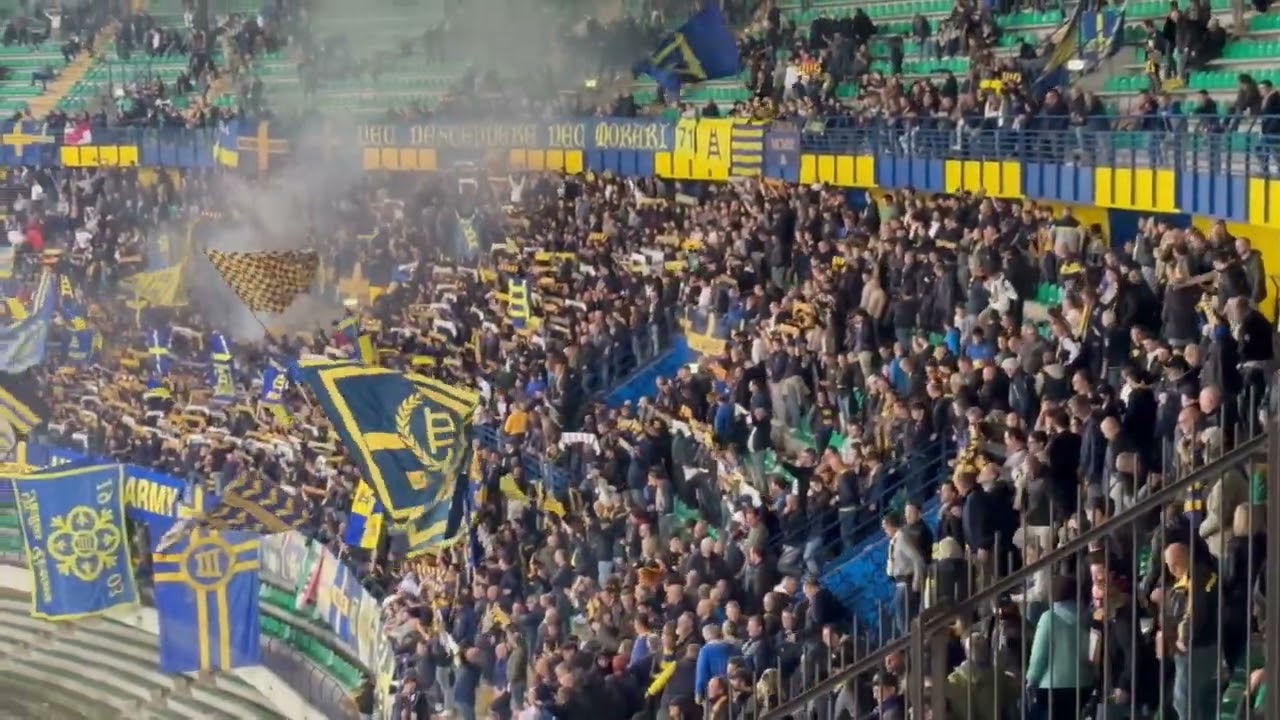 HELLAS VERONA ULTRAS 🇮🇹 SINGING LOUD AND PROUD DESPITE A 3-0 DEFEAT #hellasverona #monza #seriea