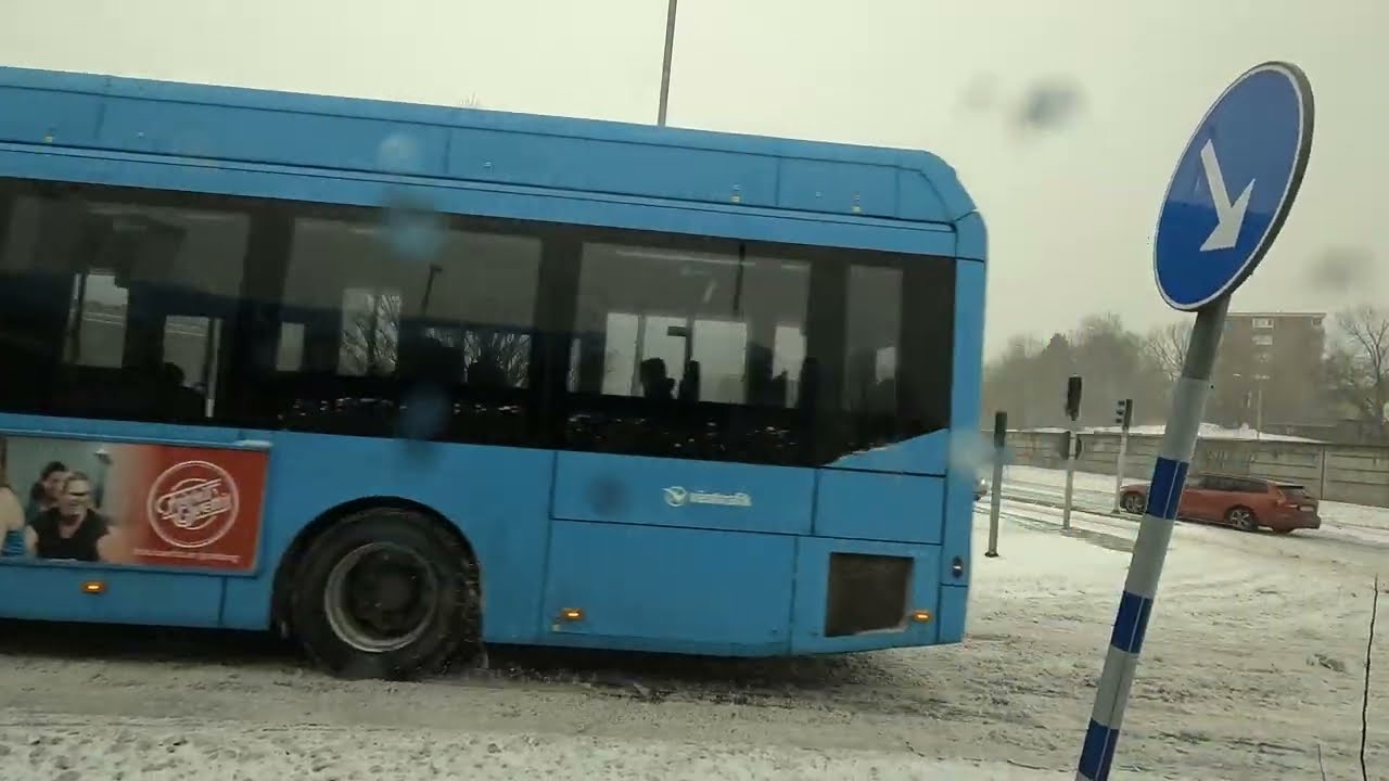 Gothenburg bus 50 journey from Frölunda square to Korsvägen on a snowy day 4k se