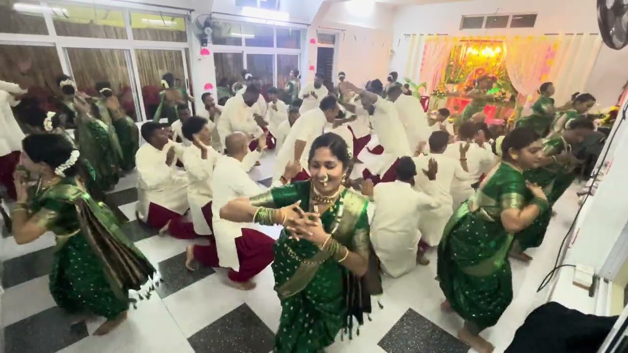 SRBM JHAKRI 2025 - Bappa Aani Mi