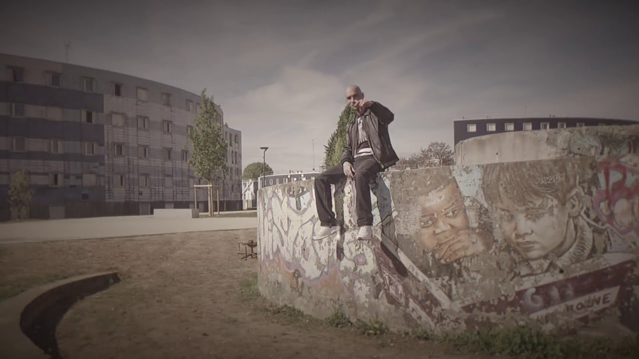 Emir - Sous les bats #11  [clip officiel] #la grande borne # les taterets #rap