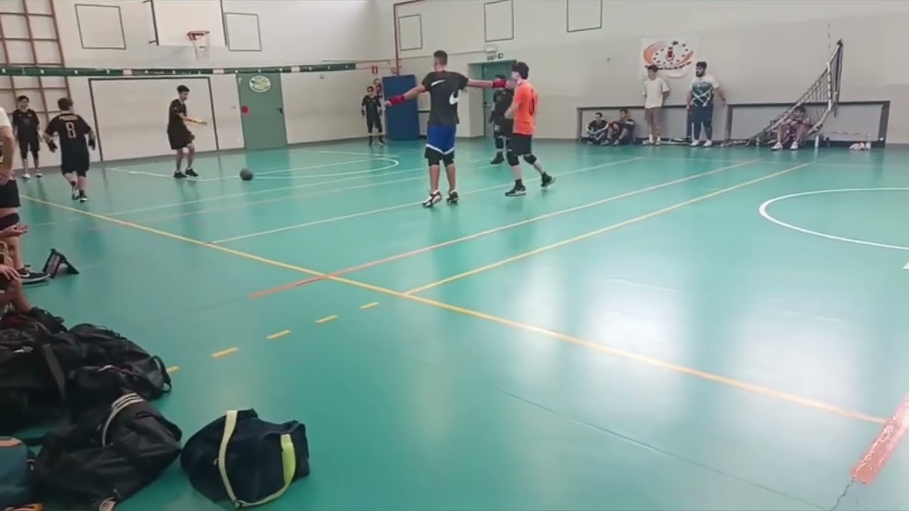 Alcuni momenti di hit ball del torneo estivo giocato ad Orbassano il 15/6/25