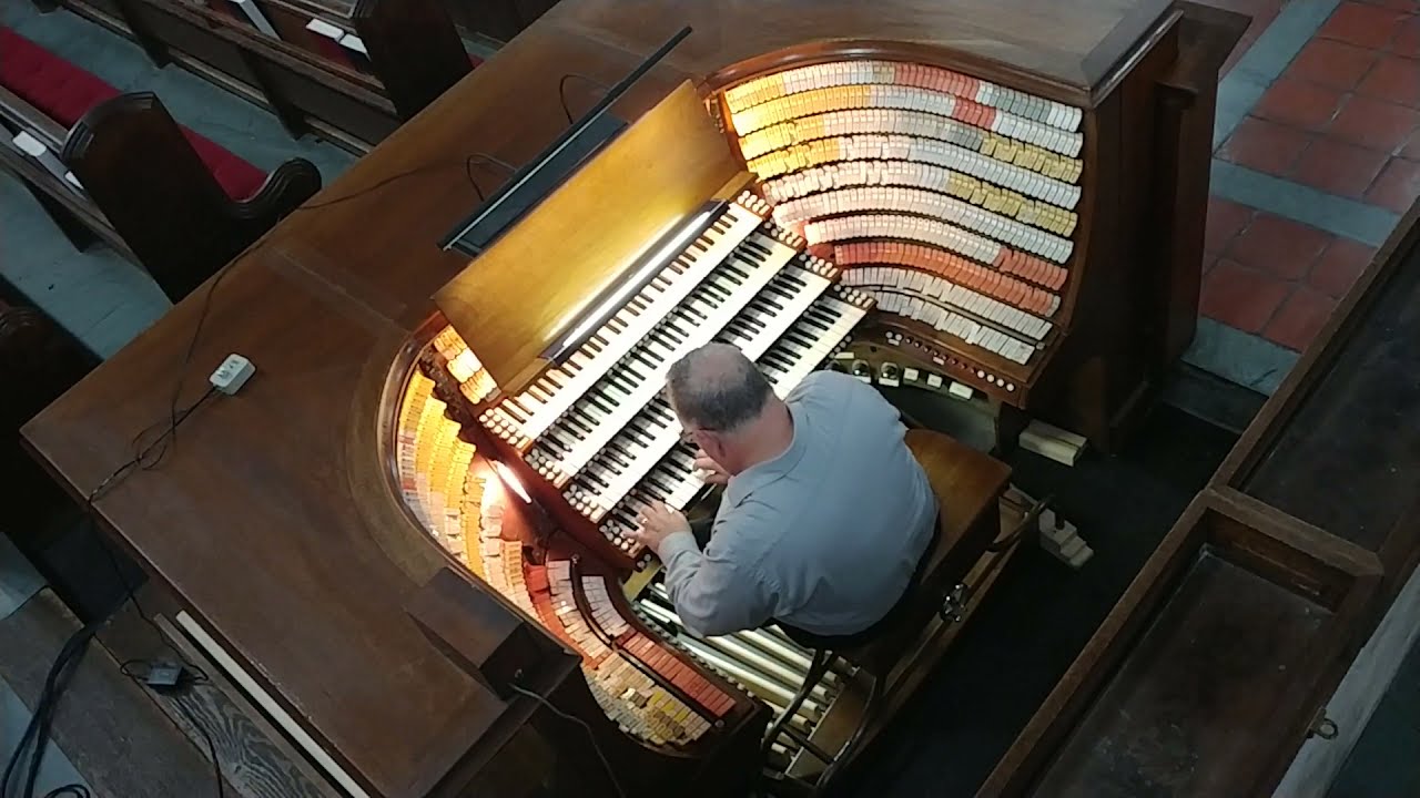 Bach: Toccata con Fuga in d, BWV 565 (West Point Cadet Chapel Organ)