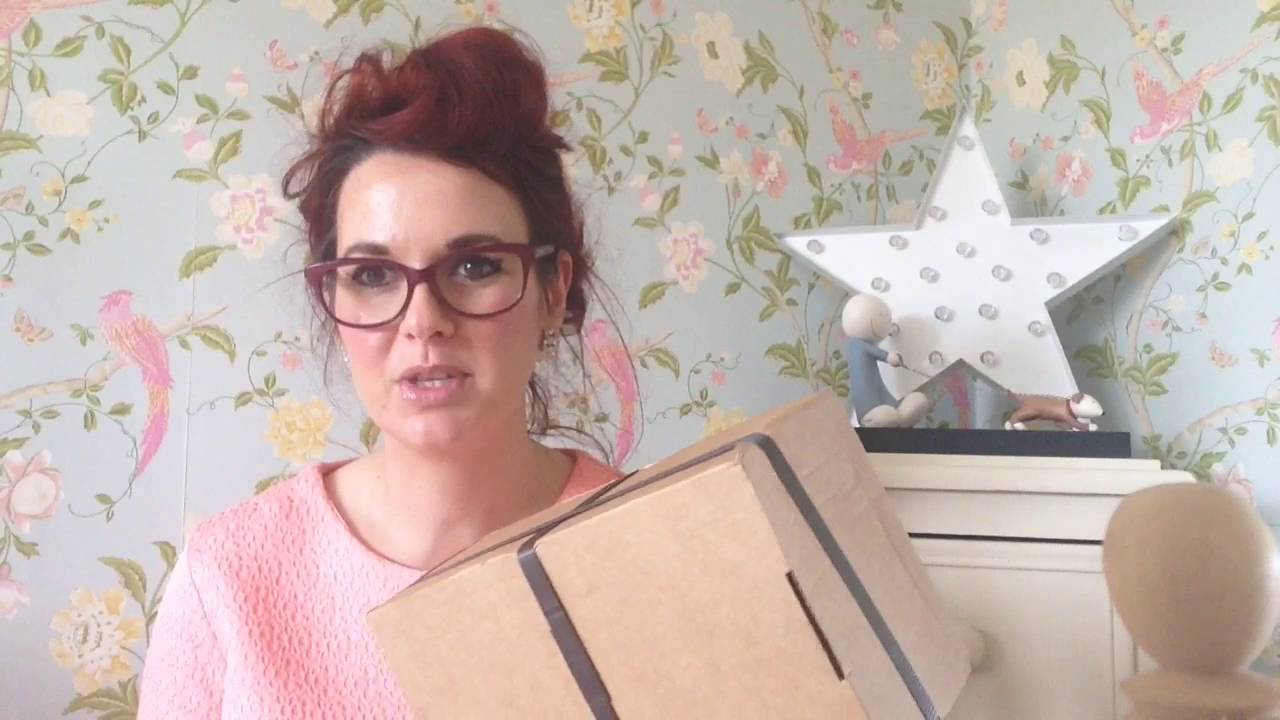 Unboxing of a Christian louboutin nail polish from Harvey Nichols in rouge louboutin