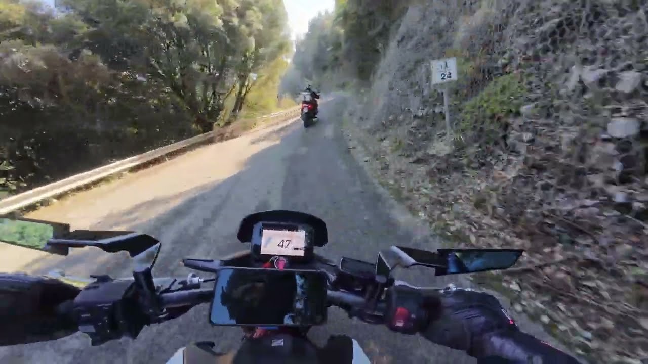 Honda Hornet 750 - Altipiani di Arcinazzo, Piglio, Montelanico e Carpineto Romano [raw sound]
