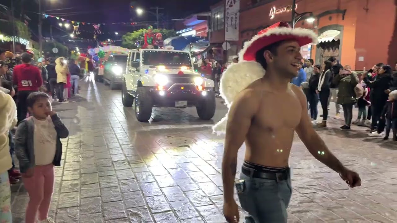 Desfile Navideño Pedro Escobedo 2024 [4K]