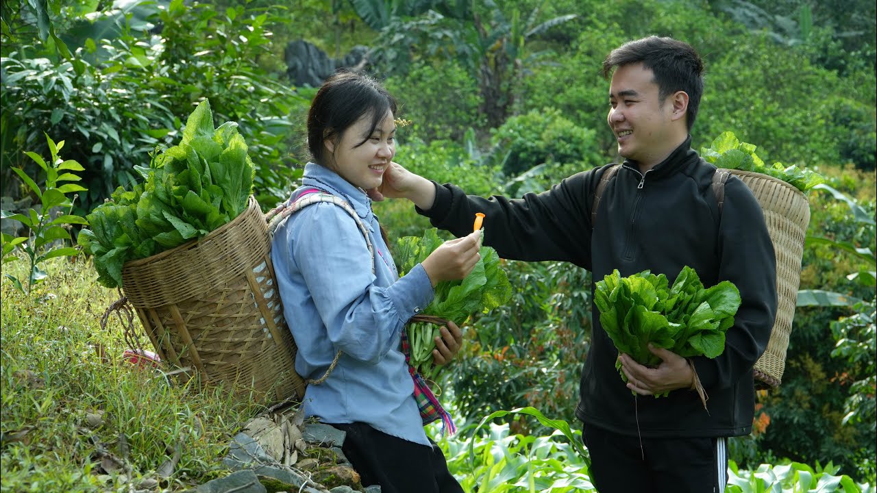 Нежные моменты между Мэй и Фу во время их совместной поездки за овощами