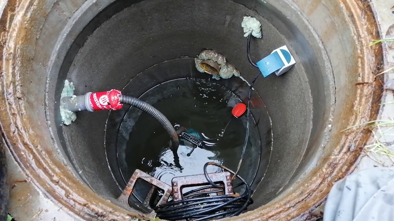 Funktionstest meiner selbstverlegten Drainage und der Drainagepumpe im Pumpenschacht - DIY