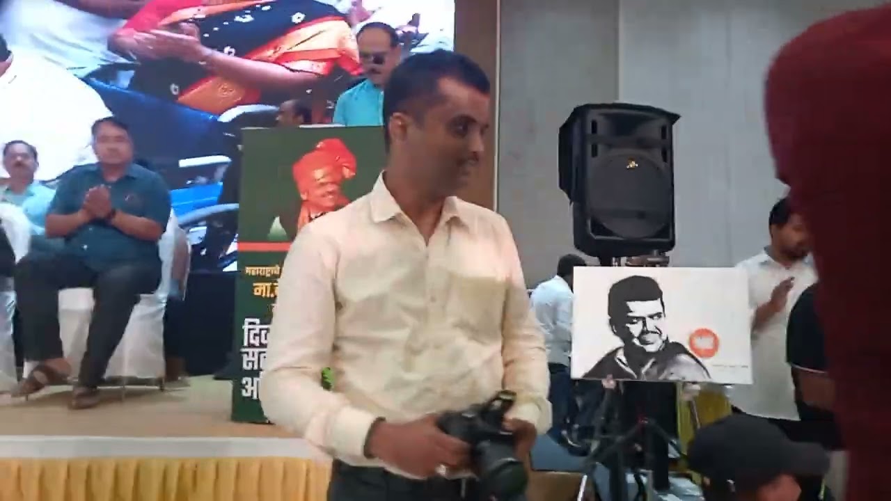 AAJ DEVENDRA FADNIS CHA VAADIVAS HOTA