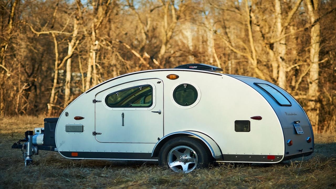 1930s Style Meets Off Grid Genius Vistabule Teardrop Trailer Now Packs Solar Panels & Lithium Power