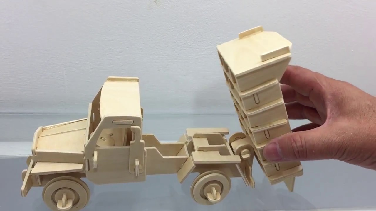 DIY Miniature Dump Truck ~ 3D Woodcraft Construction Kit