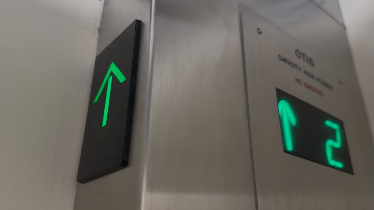 Otis Hydraulic Elevator (Mod) @ Lovell Building, Bronson Methodist Hospital, Kalamazoo, MI