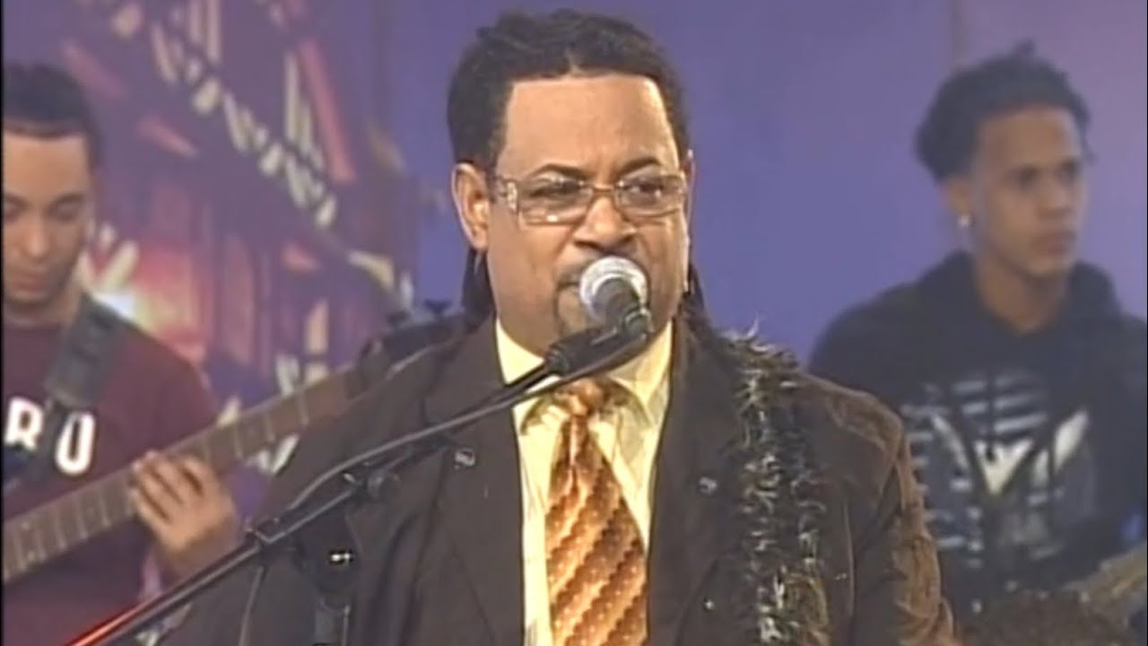 Luis Vargas (LLORA CORAZÓN) en El Bonche De La Noche.
