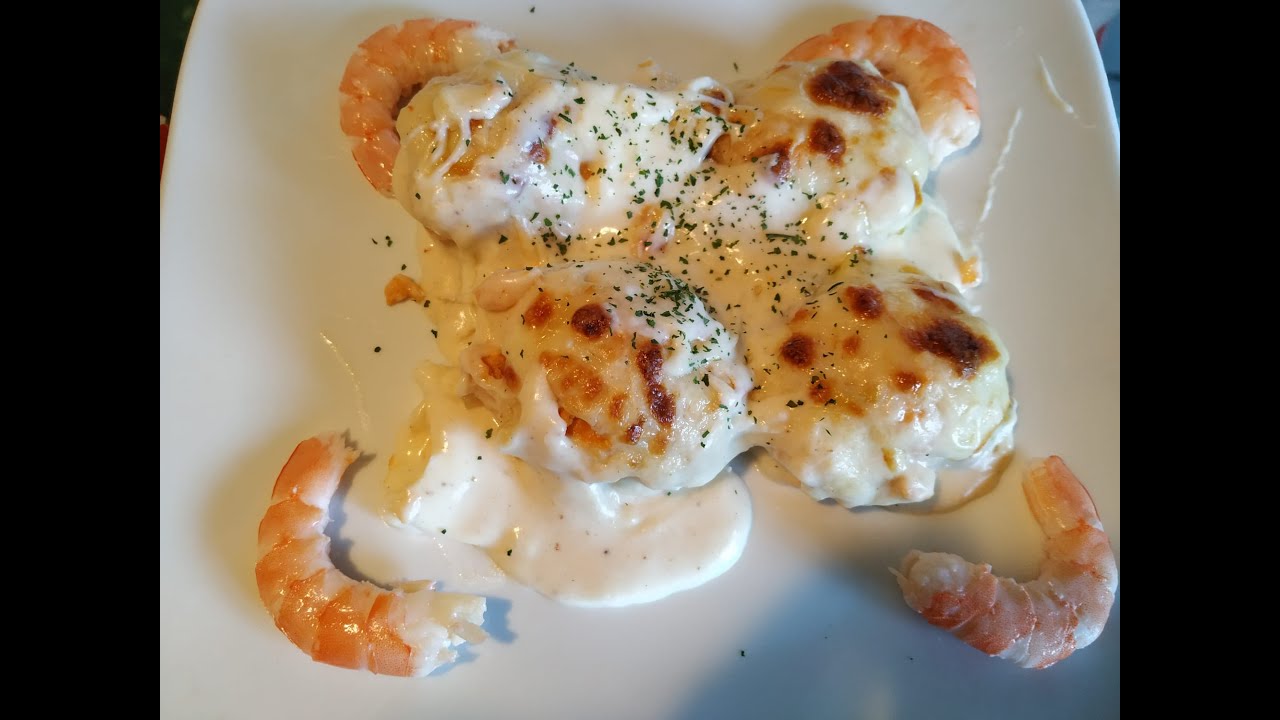 HUEVOS RELLENOS DE LANGOSTINOS CON BECHAMEL EN MAMBO!!!