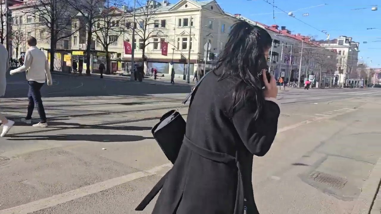 Avenyn Street Vibe in March - Gothenburg