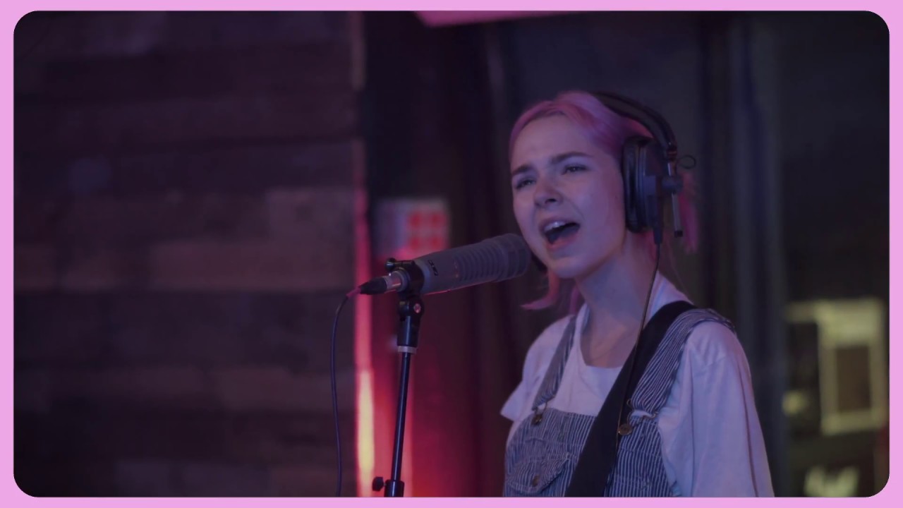 The Regrettes 