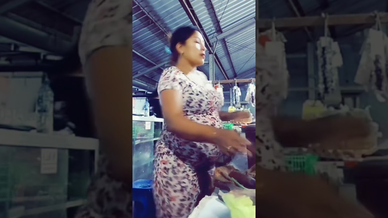 BUMIL LIVE SAMBIL JUALAN 