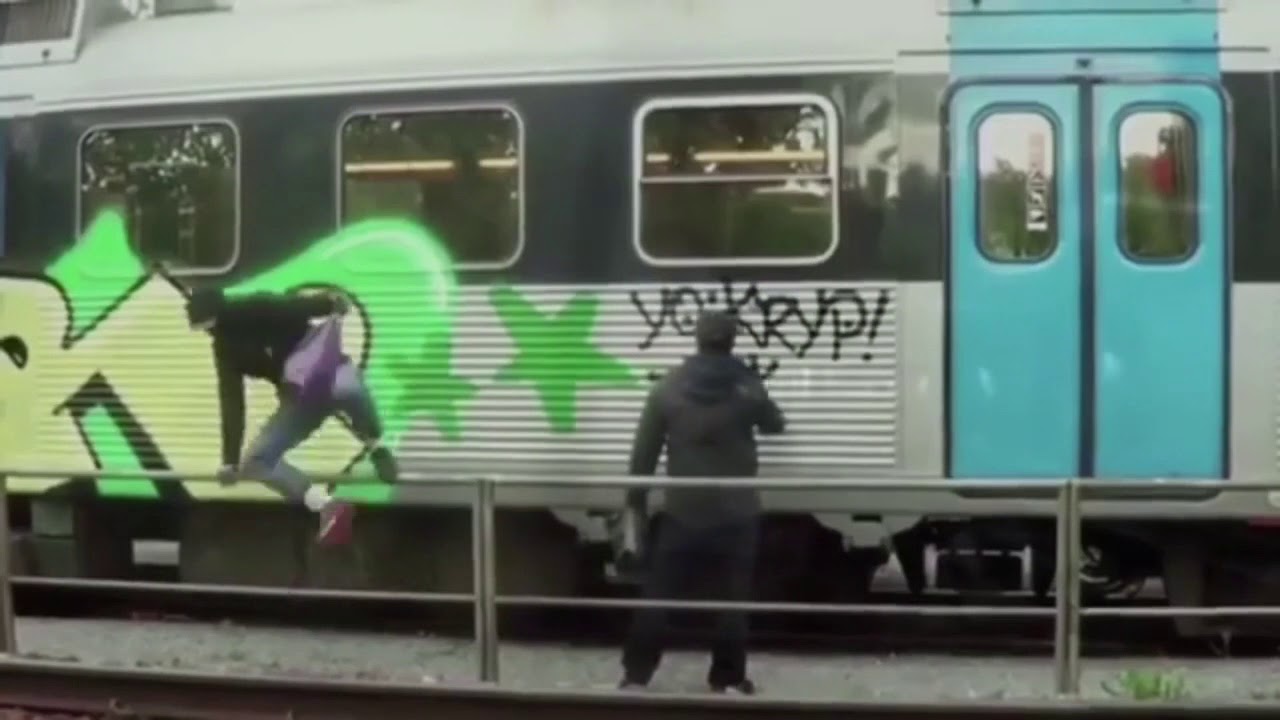 GRAFFITI EN TRENES