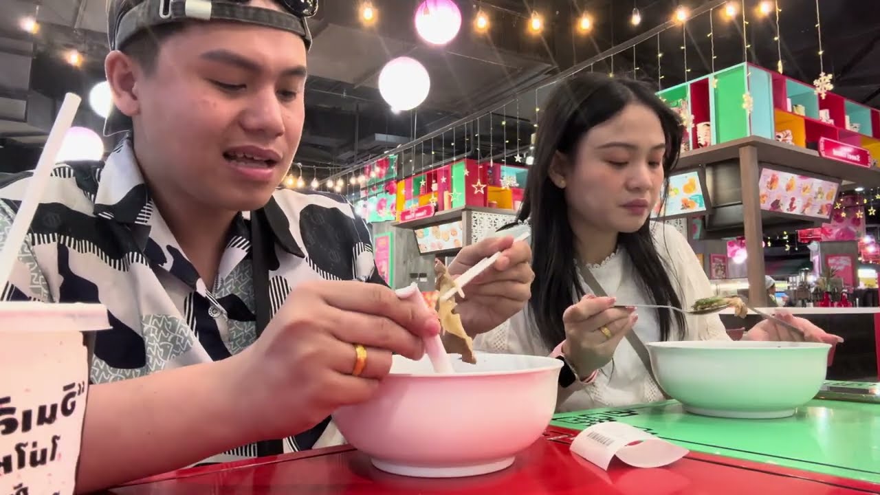 Ep3: ￼ พาสาวลาว ไปทำบุญที่วัดฉลองและไปดูเมืองเก่าสวยมาก