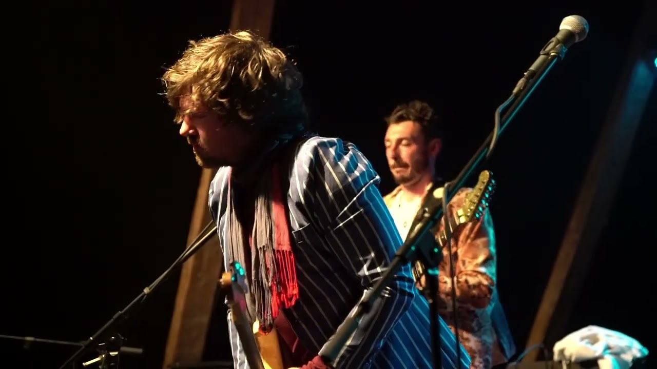 Krissy Matthews Band feat. Jason Barwick 