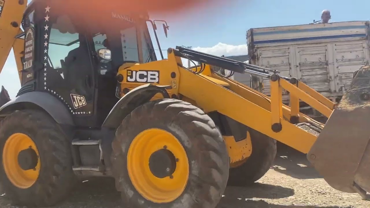 Jcb 4CX ile palet indirme