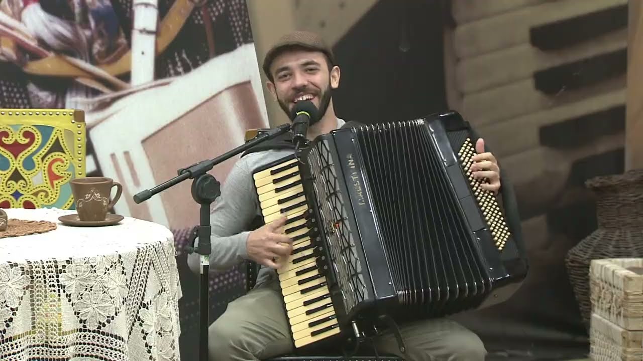 Matheus Barbosa interpretando 