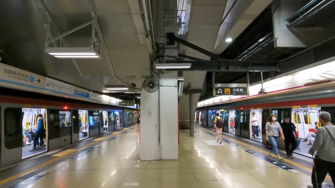 東鐵綫 R-Train D010/D012 及西鐵綫 1141A D427/D428 於紅磡一及二台相遇 (日間非繁忙時段)