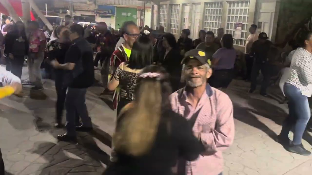 PEDRO OLVERA  SONIDO SENSACIÓN TROPICAL EL CHIVO