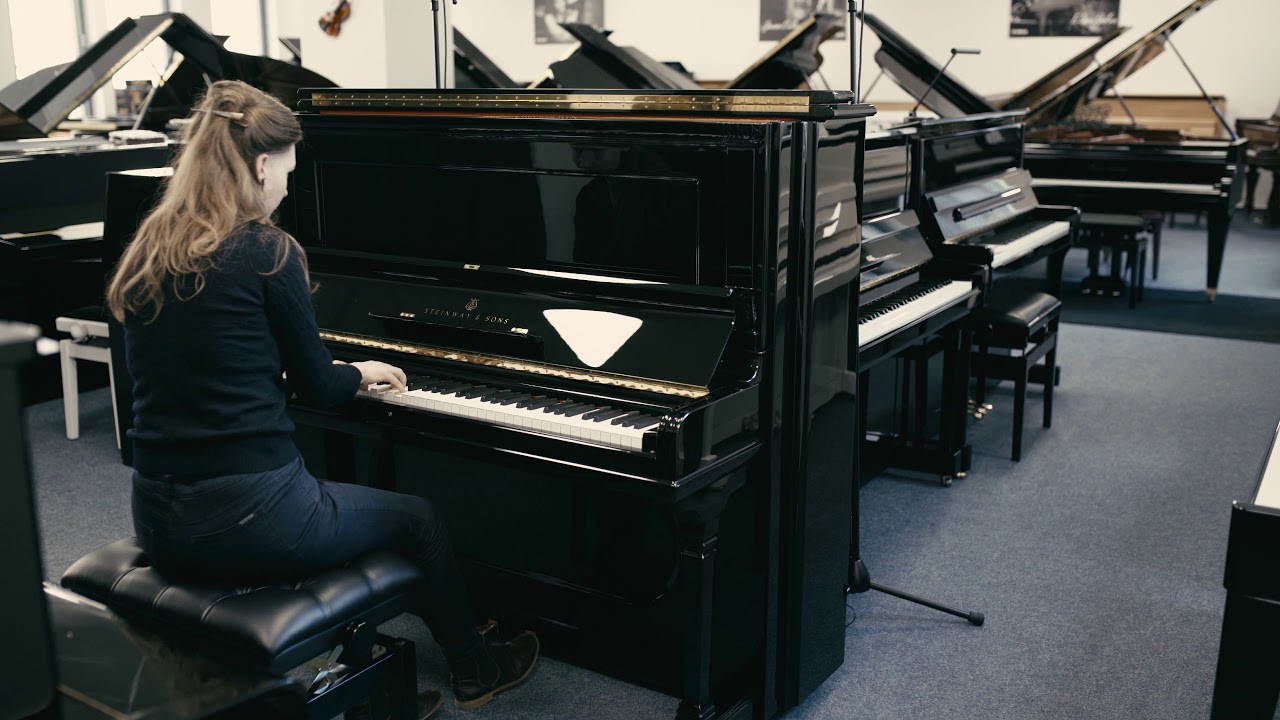 Steinway & Sons Klavier 138 cm, ein Klang, wie ein kleiner Flügel