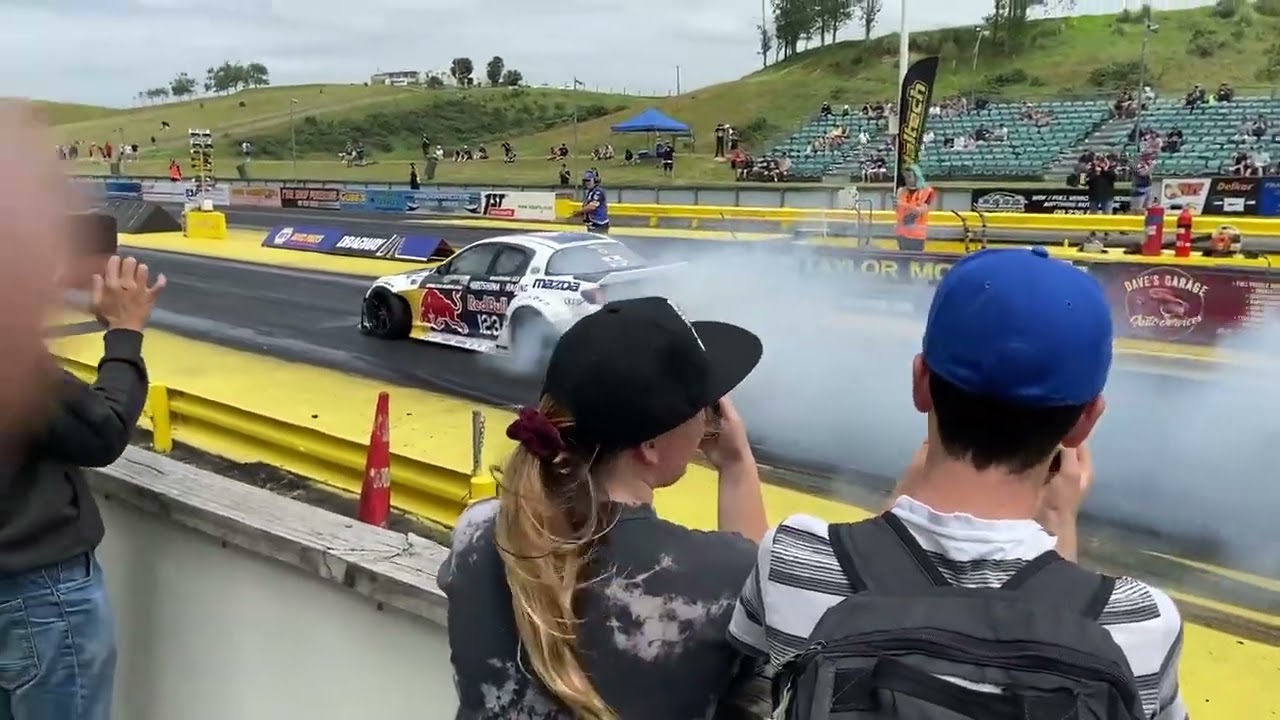 Mad Mike at mere-mere drags  