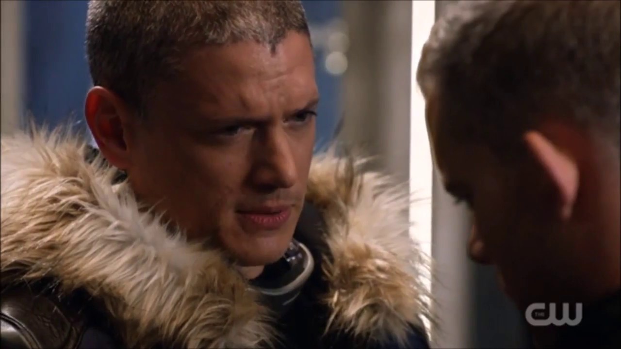 Snart Kissing Scene [Legends of Tomorrow]