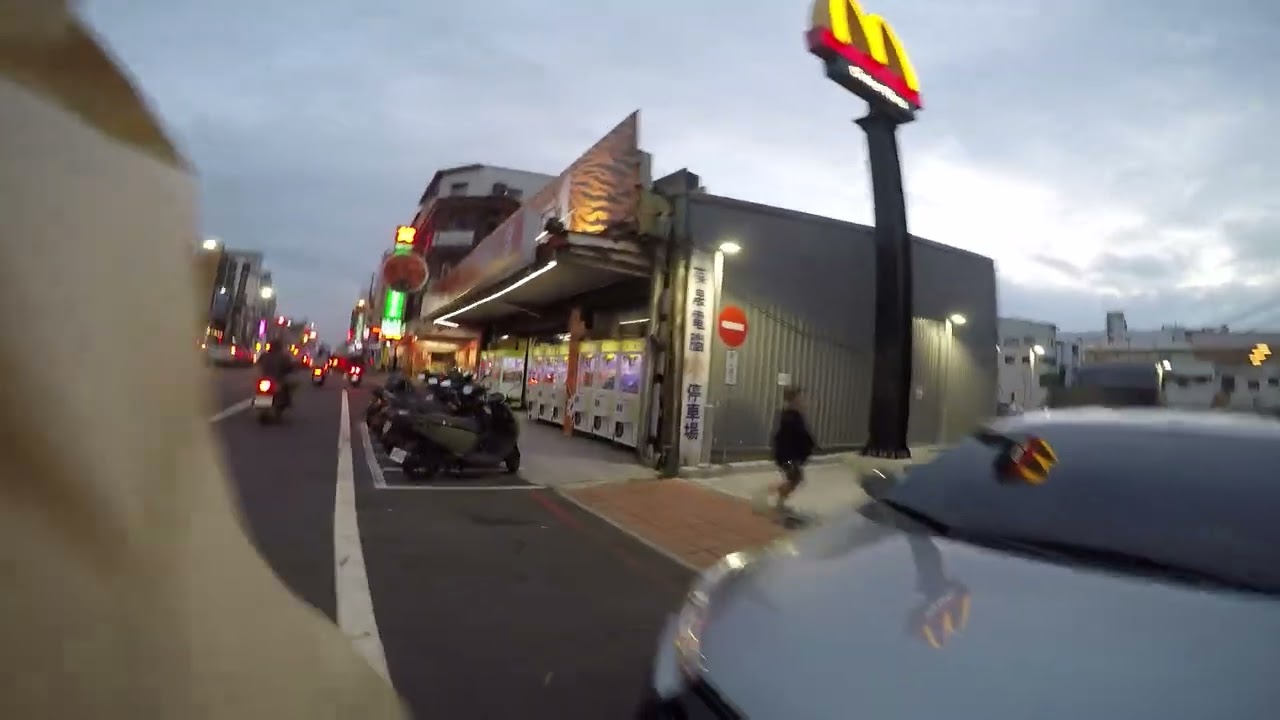 台南公車招手超久卻過站不停靠