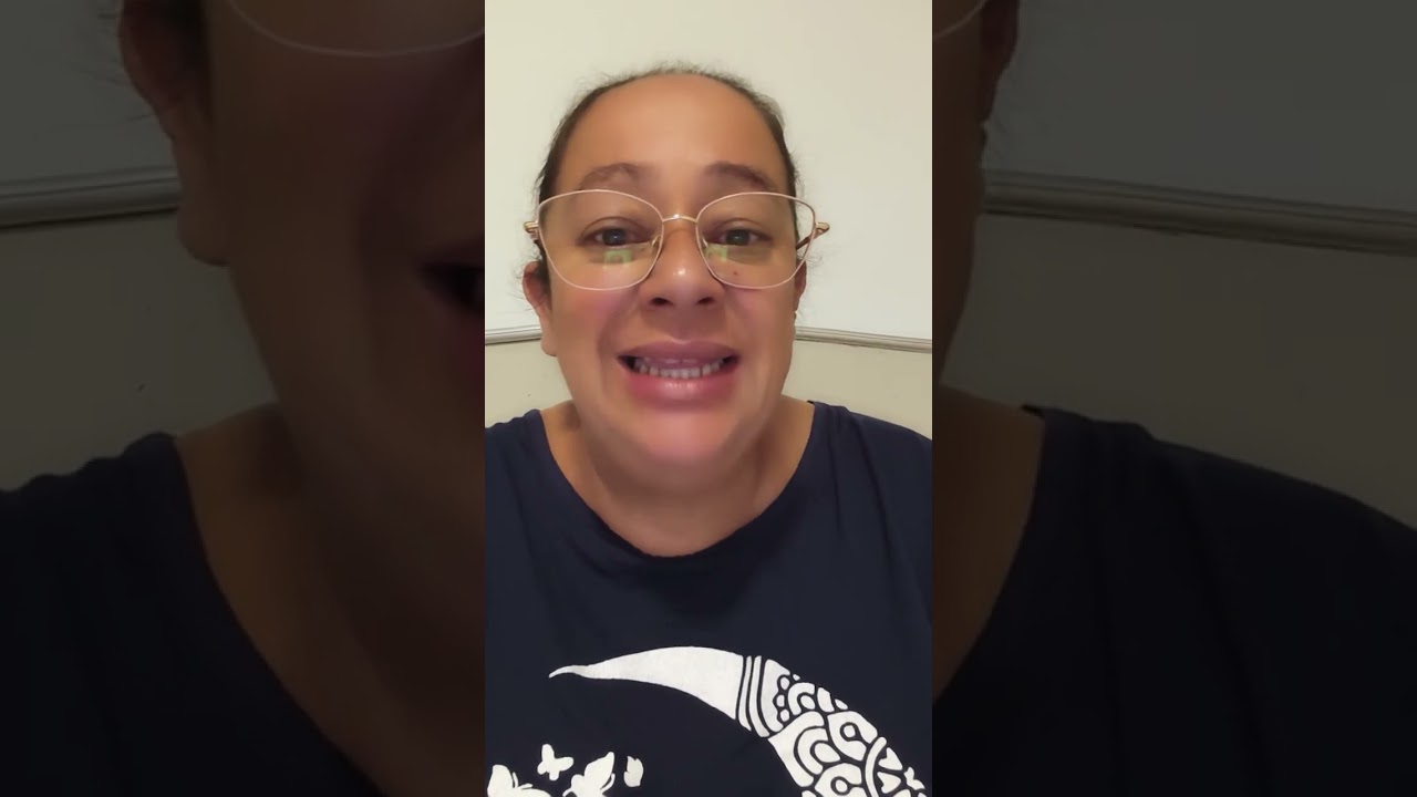 Estão espalhando uma fofoca com o teu nome 