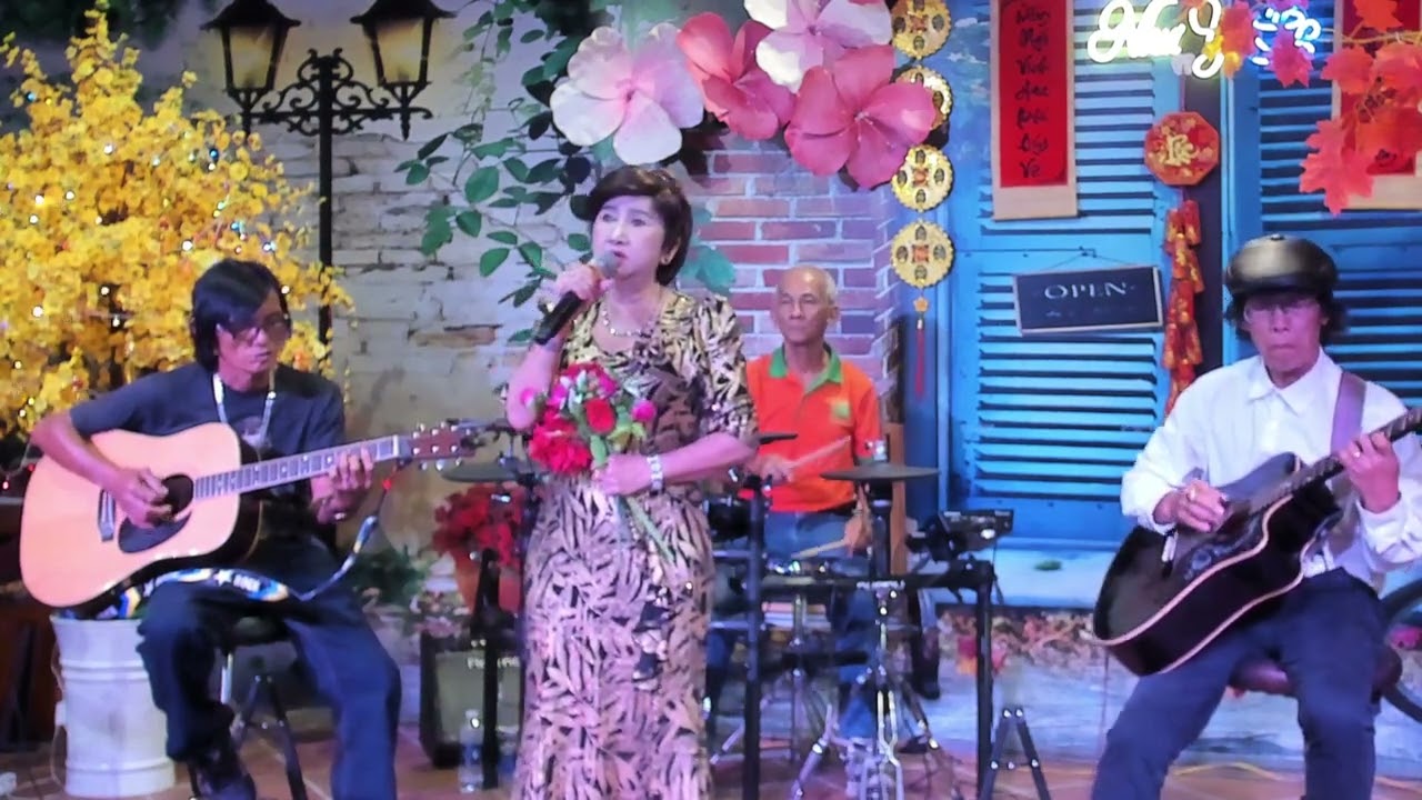 Đừng nói xa nhau  - Sáng tác: nhạc Châu Kỳ, thơ Hồ Đình Phương - Trình bày : Phi Long