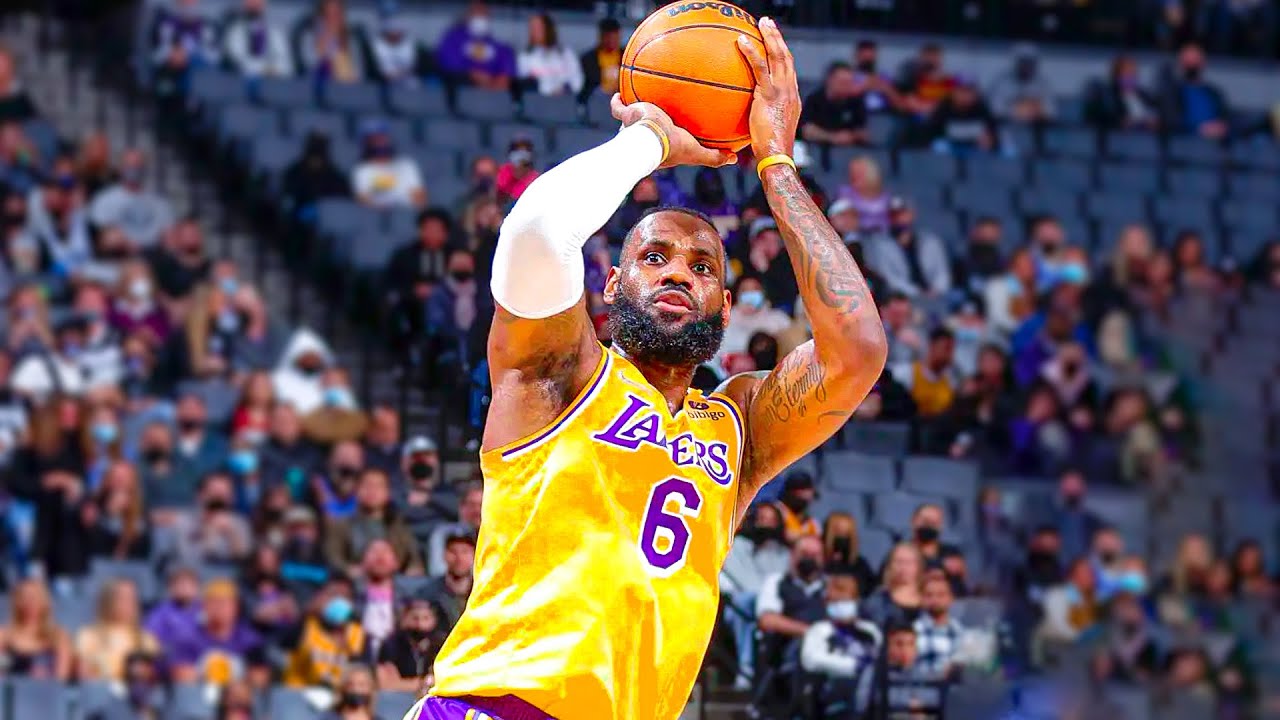 LeBron's Fadeaway is GOATED !