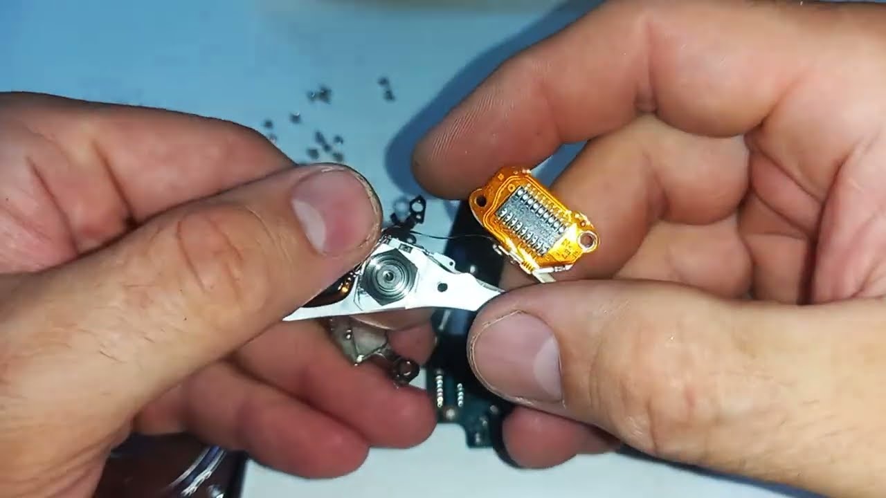 500Gb HDD HGST  🛠 hard drive disassembly