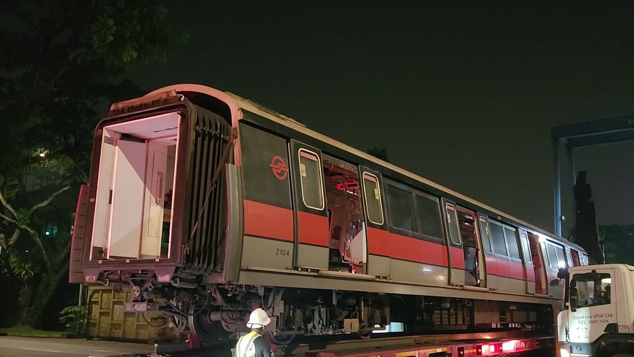 [SMRT Trains - Decommissioned/Scrapped] C151 EMU104 at Toyotron Part 2