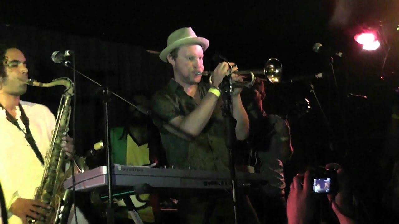 Cornel Campbell & Soothsayers - Queen Of The Minstrel (live) - 26 July 2012