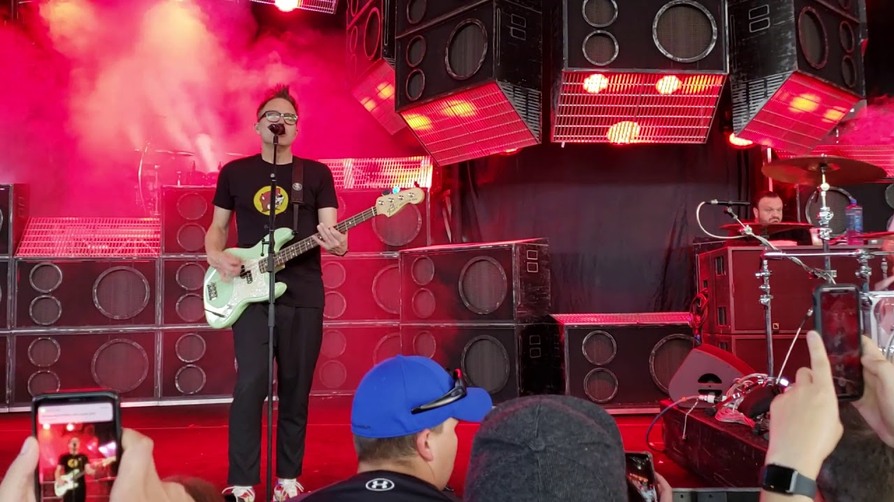 BLINK 182  -  