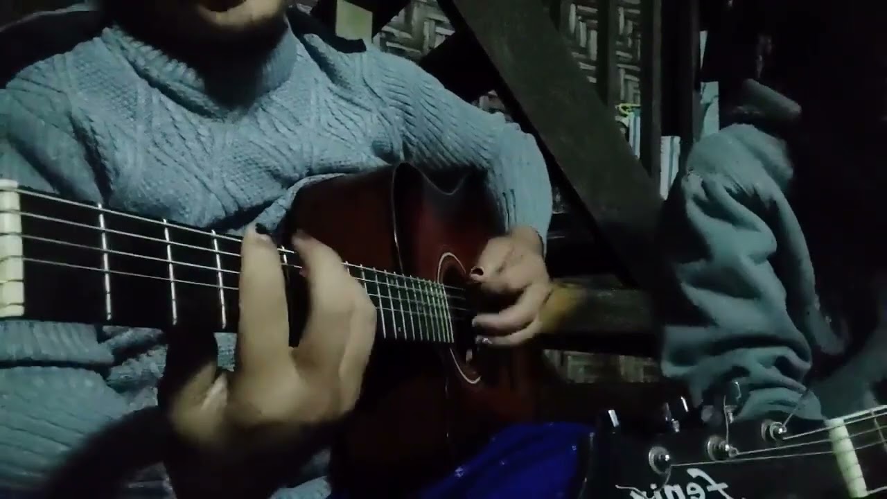 မနှင်းဆီ.   cover