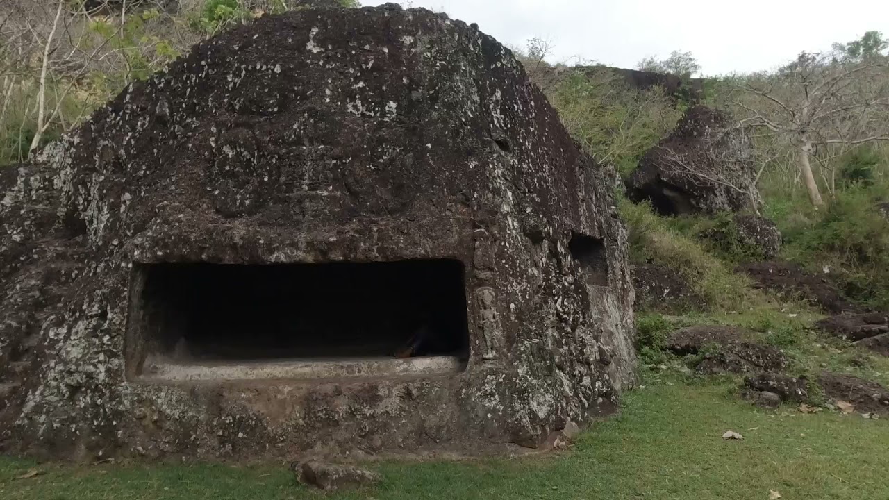 Explore Pegunungan Walikukun Tulungagung | Goa Selomangleng, Candi Meja