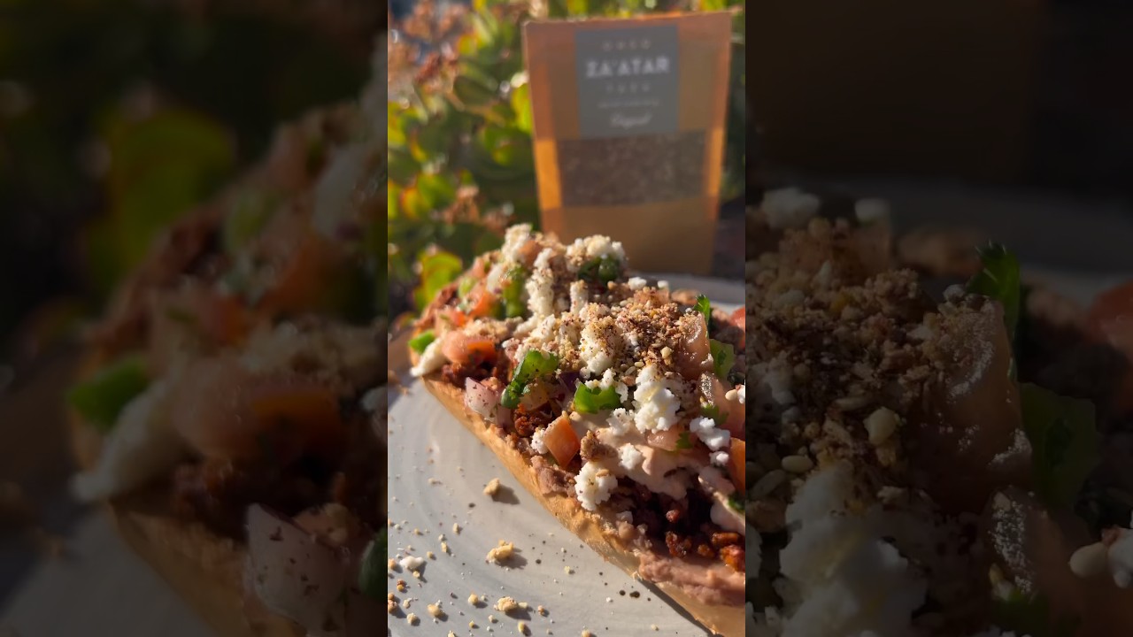 Syrian Za’atar Meets Mexican Cuisine: Vegetarian Mollete Recipe