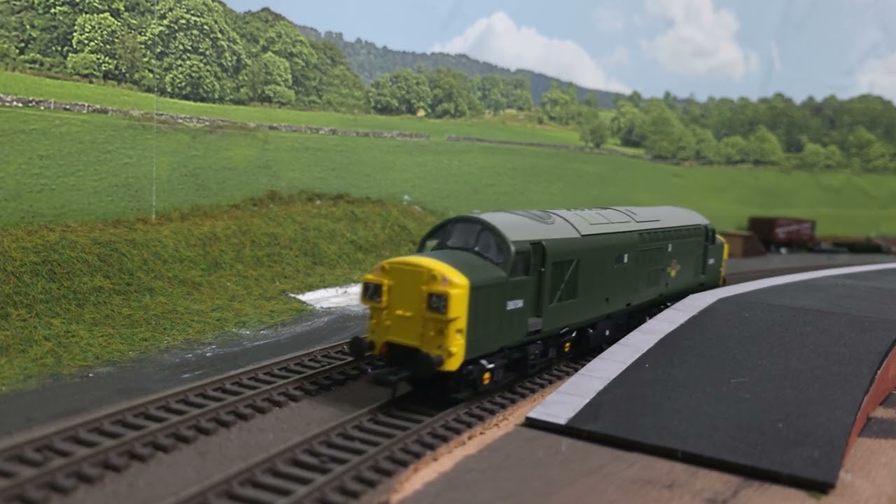 Engineman Class 50 sound demonstration (in a 37)