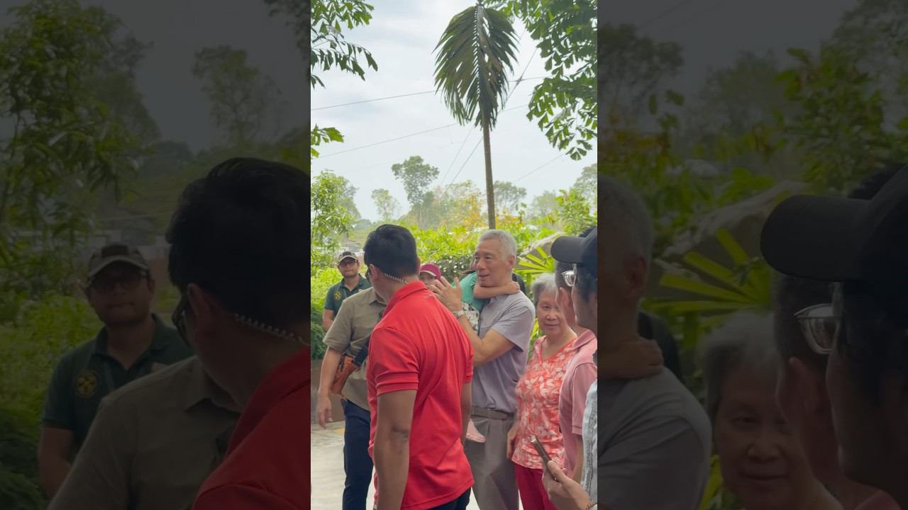 Senior Minister of Singapore Lee Hsien Loong visits Bird Paradise #Singapore #Mandai