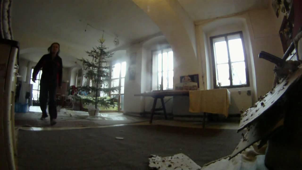 How To Throw a Knife - NO Victims!    H&aacute;zen&iacute; nožem