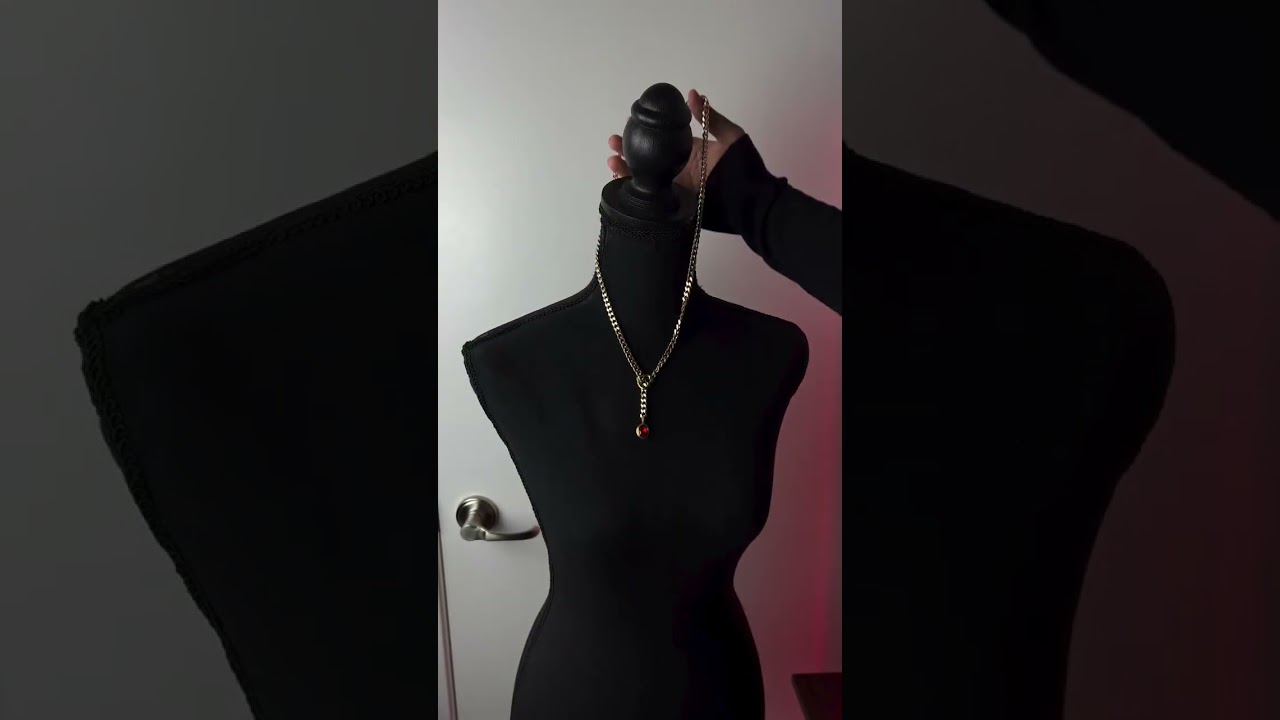 The bdsm collar is a symbol of trust #myboyfriend #theothersideofmakebelieve #mymister #jewelry