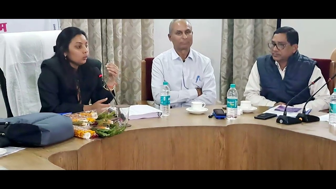 Mrs. Sheetala Patle, IAS  Collector & DM Narsinghpur  addressed the  participants in NABARD Prog.