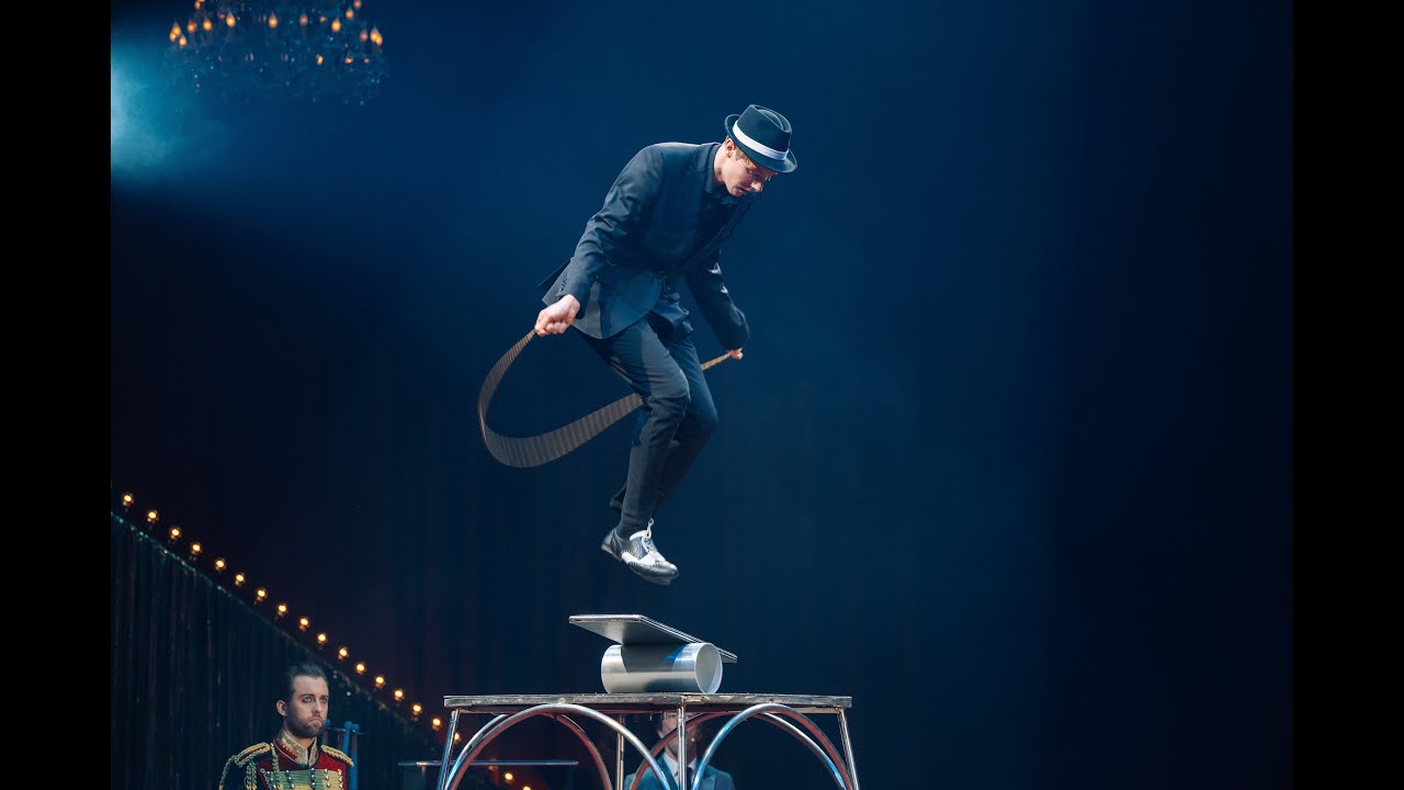 Stefan Dvorak | Rolla Rolla Act - Kerstwintercircus Eindhoven 2022