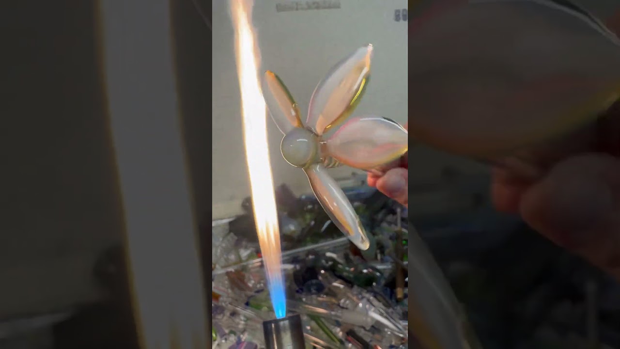 #headyglass #welding #glassartistry #welder #headyart #weld #glass #glassart #headyart #Filagree￼