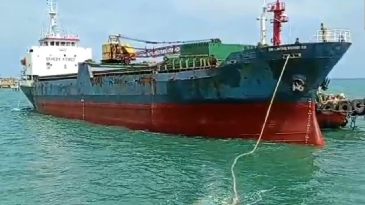 Kapal sandar 