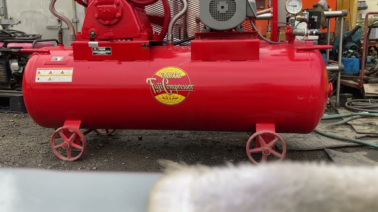 赤コンプレッサー